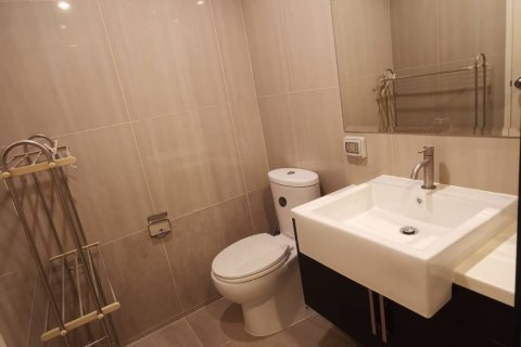 Кондоминиум с 1 спальней в Бангкоке, Таиланд № 143583 - фото 13