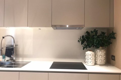 Кондоминиум с 2 спальнями в Сатхоне, Бангкок, Таиланд № 143588 - фото 6