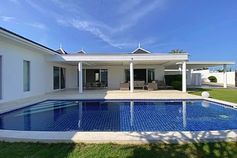 Villa à Hua Hin, Thaïlande 4 chambres № 205660 - photo 2