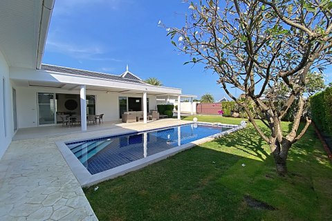 Villa à Hua Hin, Thaïlande 4 chambres № 205660 - photo 3