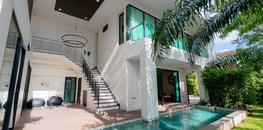 Villa in Hua Hin, Thailand 3 bedrooms № 205664