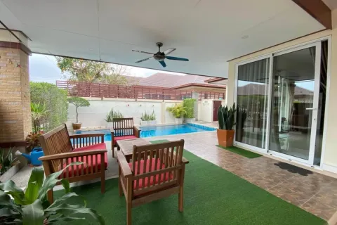 Casa de 3 dormitorios en Pattaya, Tailandia № 211949 - foto 15