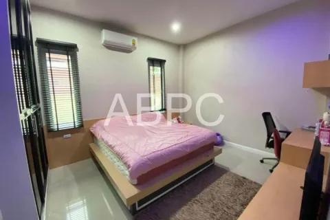 Casa de 3 dormitorios en Pattaya, Tailandia № 211949 - foto 6