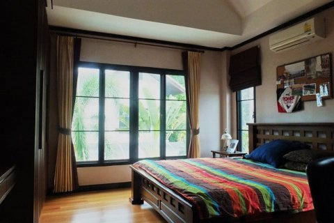 Haus in Pattaya, Thailand 4 Schlafzimmer № 223013 - Foto 11