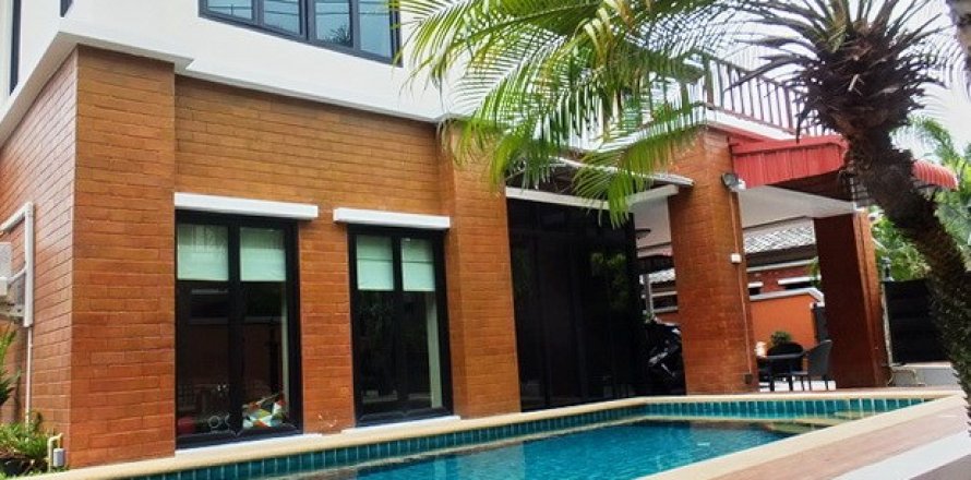 Haus in Pattaya, Thailand 4 Schlafzimmer № 223013