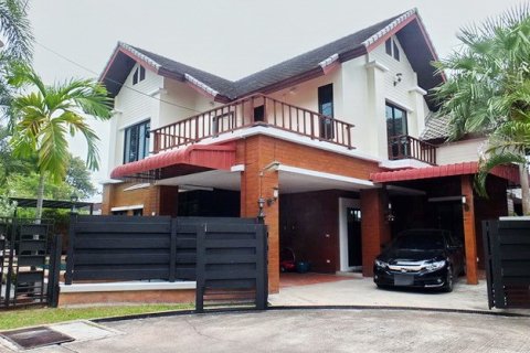Haus in Pattaya, Thailand 4 Schlafzimmer № 223013 - Foto 16