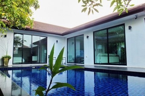 Haus in Pattaya, Thailand 4 Schlafzimmer № 223017