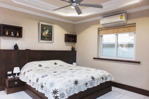Haus in Pattaya, Thailand 3 Schlafzimmer № 223014 - Foto 16