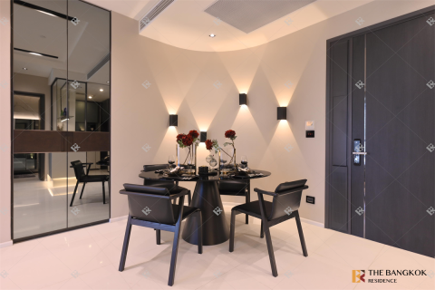 Condo in Bangkok, Thailand, 2 bedrooms № 186052 - photo 2
