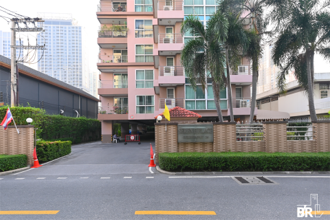 Condo in Bangkok, Thailand, 2 bedrooms № 186050 - photo 9