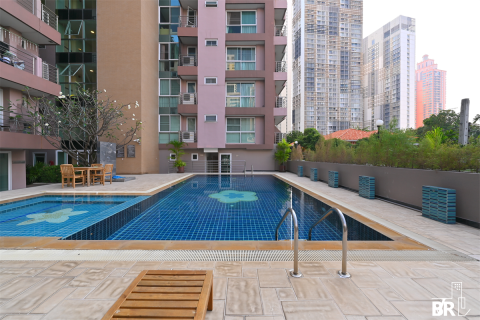 Condo in Bangkok, Thailand, 2 bedrooms № 186050 - photo 8