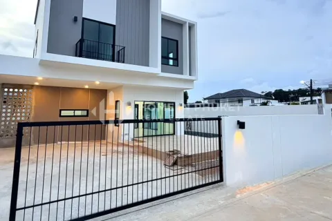 Haus in Phuket, Thailand 3 Schlafzimmer № 222802