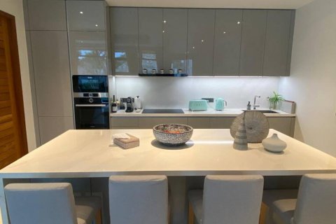 Villa in Phuket, Thailand 3 bedrooms № 114763 - photo 10