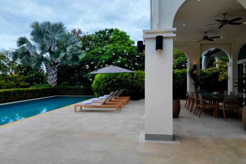 Вилла в Хуа Хине, Таиланд с 6 спальнями  № 114766 - фото 10