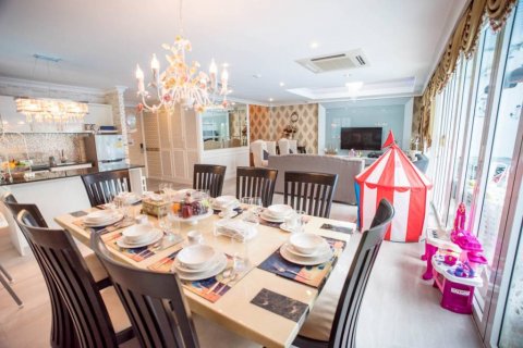 Дуплекс в Хуа Хине, Таиланд с 3 спальнями  № 114764 - фото 6