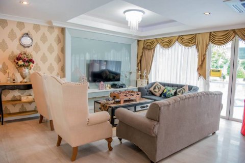 Дуплекс в Хуа Хине, Таиланд с 3 спальнями  № 114764 - фото 3