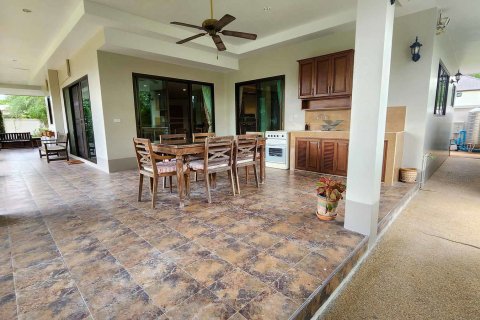 Villa in Chiang Mai, Thailand 5 bedrooms № 172503 - photo 19