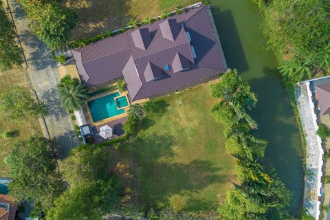 Villa in Chiang Mai, Thailand 5 bedrooms № 172503