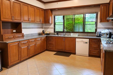 Villa in Chiang Mai, Thailand 5 bedrooms № 172503 - photo 29