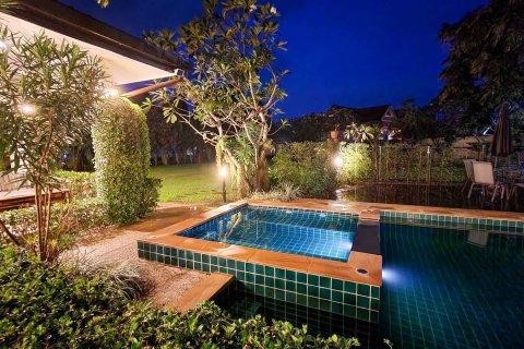 Villa in Chiang Mai, Thailand 5 bedrooms № 172503 - photo 7