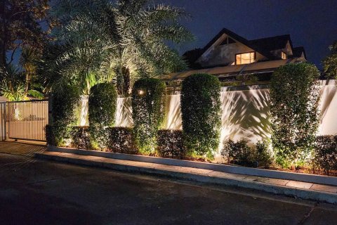 Villa in Chiang Mai, Thailand 5 bedrooms № 172503 - photo 5