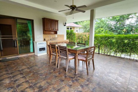 Villa in Chiang Mai, Thailand 5 bedrooms № 172503 - photo 18