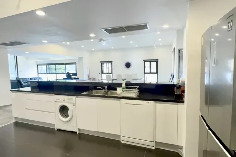 Condo in Chiang Mai, Thailand, 3 bedrooms  № 153663 - photo 13