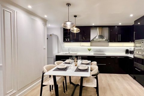 Кондоминиум с 2 спальнями в Ян Наве, Бангкок, Таиланд № 152804 - фото 3