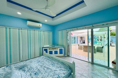 Duplex in Pattaya, Thailand 5 bedrooms № 152800 - photo 13