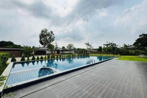 Duplex in Pattaya, Thailand 5 bedrooms № 152800 - photo 20