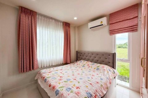 House in Phuket, Thailand 3 bedrooms № 152805 - photo 17