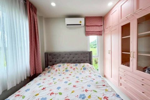 House in Phuket, Thailand 3 bedrooms № 152805 - photo 16