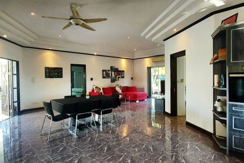 Villa in Klaeng, Thailand 3 bedrooms № 152801 - photo 8