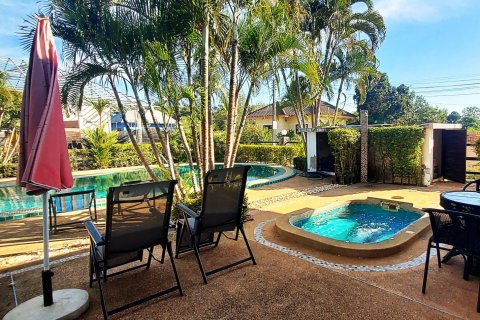 Villa in Klaeng, Thailand 3 bedrooms № 152801 - photo 4