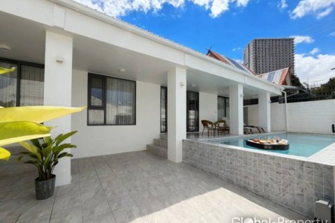 Maison à Pattaya, Thaïlande 4 chambres № 172519 - photo 3