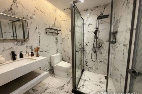 Maison à Pattaya, Thaïlande 4 chambres № 172519 - photo 12