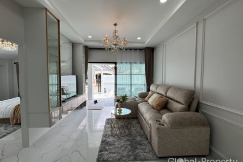 Maison à Pattaya, Thaïlande 4 chambres № 172520 - photo 14