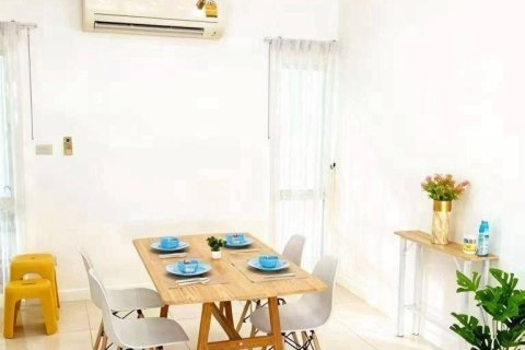 House in Pattaya, Thailand 3 bedrooms № 172523 - photo 10