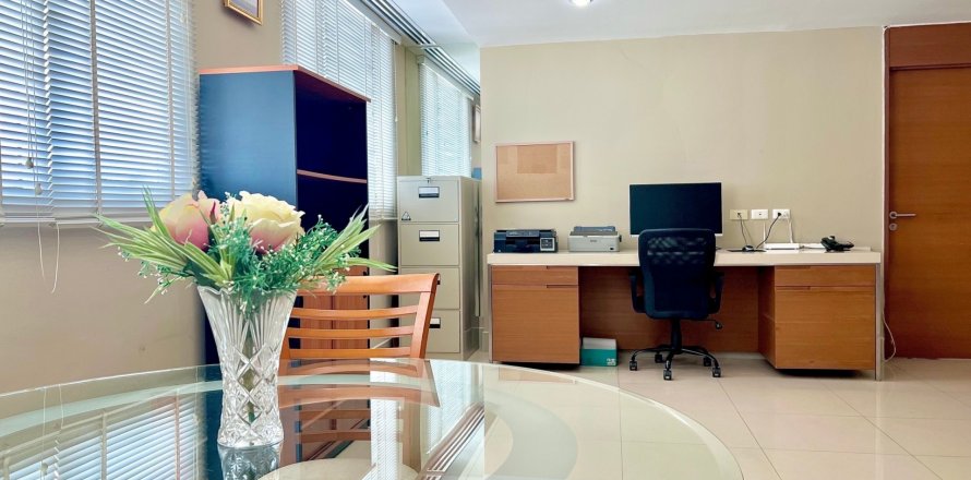 Office à Watthana, Bangkok, Thaïlande № 138295