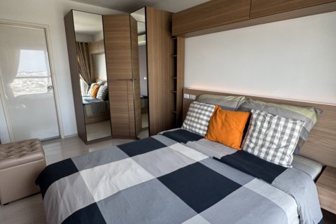 Condo à Chom Thong, Bangkok, Thaïlande, 2 chambres  № 137006 - photo 3