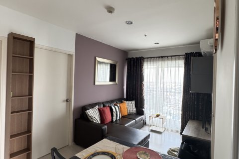 Condo à Chom Thong, Bangkok, Thaïlande, 2 chambres  № 137006 - photo 6