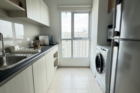 Condo à Chom Thong, Bangkok, Thaïlande, 2 chambres  № 137006 - photo 9