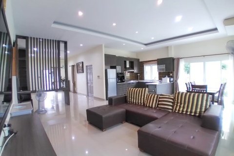 Haus in Pattaya, Thailand 3 Schlafzimmer № 222963 - Foto 4
