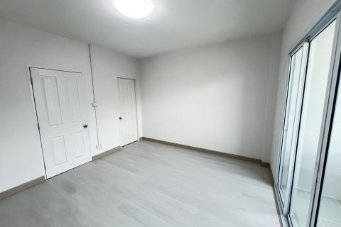 Townhouse à San Sai, Thaïlande 3 chambres № 149743 - photo 8