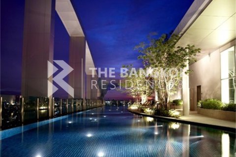 Condo in Bangkok, Thailand, 2 bedrooms № 185409