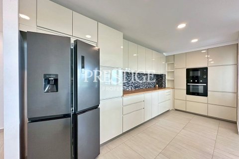 Condo in Pattaya, Thailand, 3 bedrooms № 197542 - photo 10