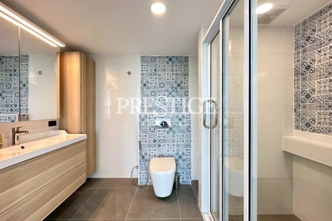 Condo in Pattaya, Thailand, 3 bedrooms № 197542 - photo 14