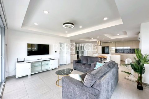 Condo in Pattaya, Thailand, 3 bedrooms № 197542 - photo 4
