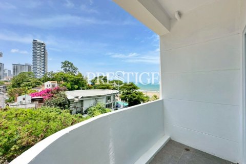 Condo in Pattaya, Thailand, 3 bedrooms № 197542 - photo 18