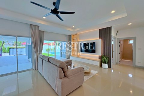 Maison à Pattaya, Thaïlande 4 chambres № 197539 - photo 6